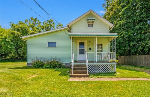1016 W 55th Street, Ashtabula, OH, 44004 | Card Image