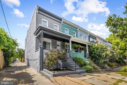 3700 Chestnut Ave, BALTIMORE, MD, 21211-2204 | Card Image