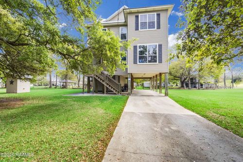 124 Magnolia St, Port Barre, LA, 70577-5526 | Card Image