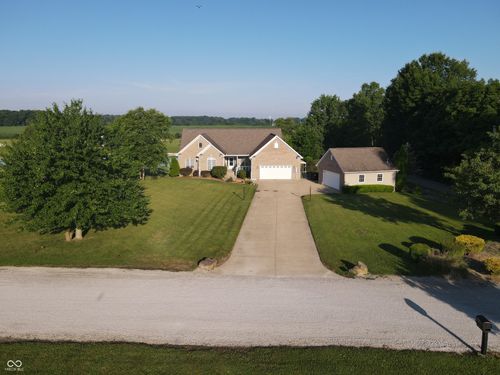6483 N Private Road 310 W, Brazil, IN, 47834-7124 | Card Image