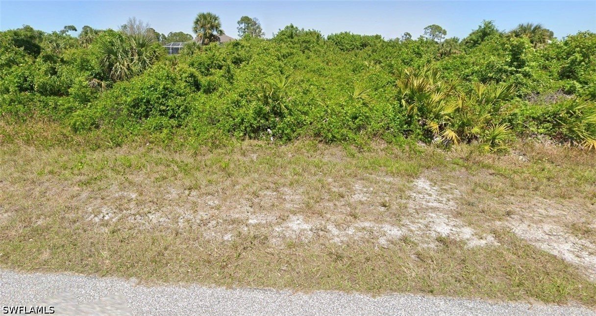 Land in Port Charlotte