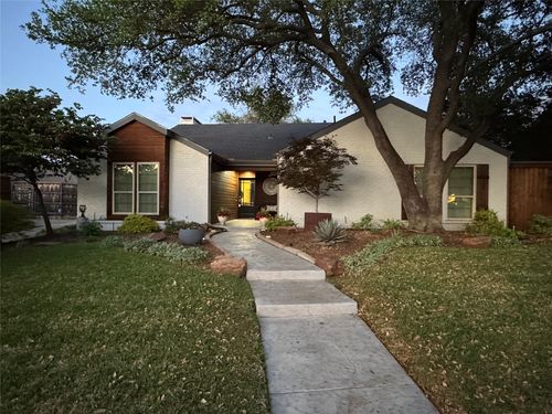 17216 Ikel Dr, Dallas, TX, 75248-1514 | Card Image