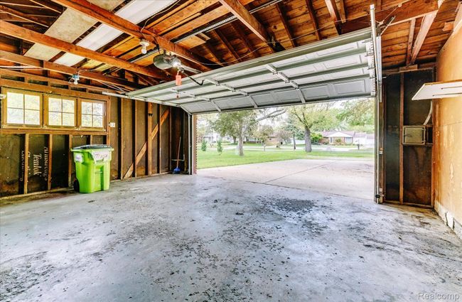 2365 Middlebelt Rd, House other with 4 bedrooms, 2 bathrooms and null parking in West Bloomfield MI | Image 39