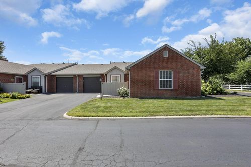 1189 Stoneycreek Ct, Lancaster, OH, 43130-8438 | Card Image