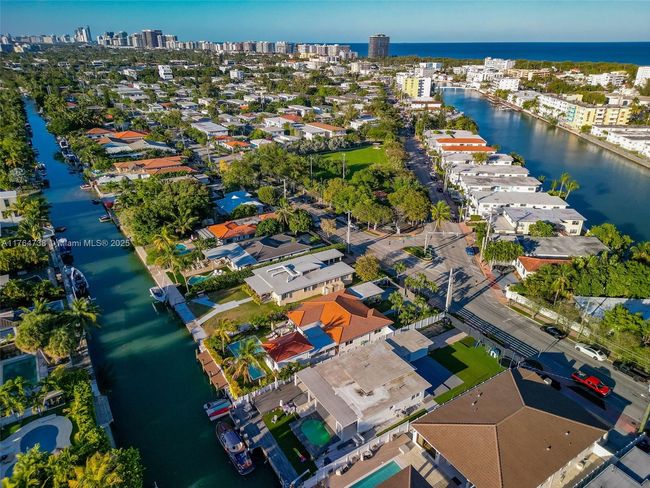 7770 Hawthorne Ave, House other with 4 bedrooms, 3 bathrooms and null parking in Miami Beach FL | Image 59