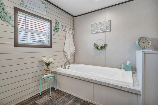 2747 Old Masonic Rd, House other with 3 bedrooms, 2 bathrooms and 2 parking in Brenham TX | Image 20