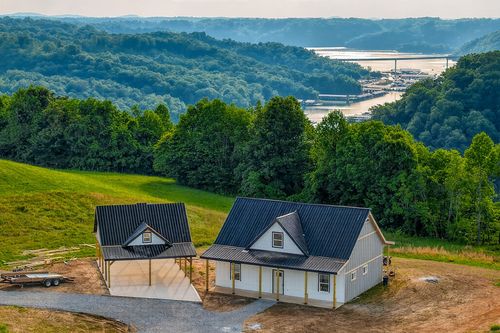 689 Amonett Cir, Byrdstown, TN, 38549 | Card Image