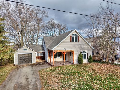 2032 York Rd, Niagara on the Lake, ON, L0S1J0 | Card Image