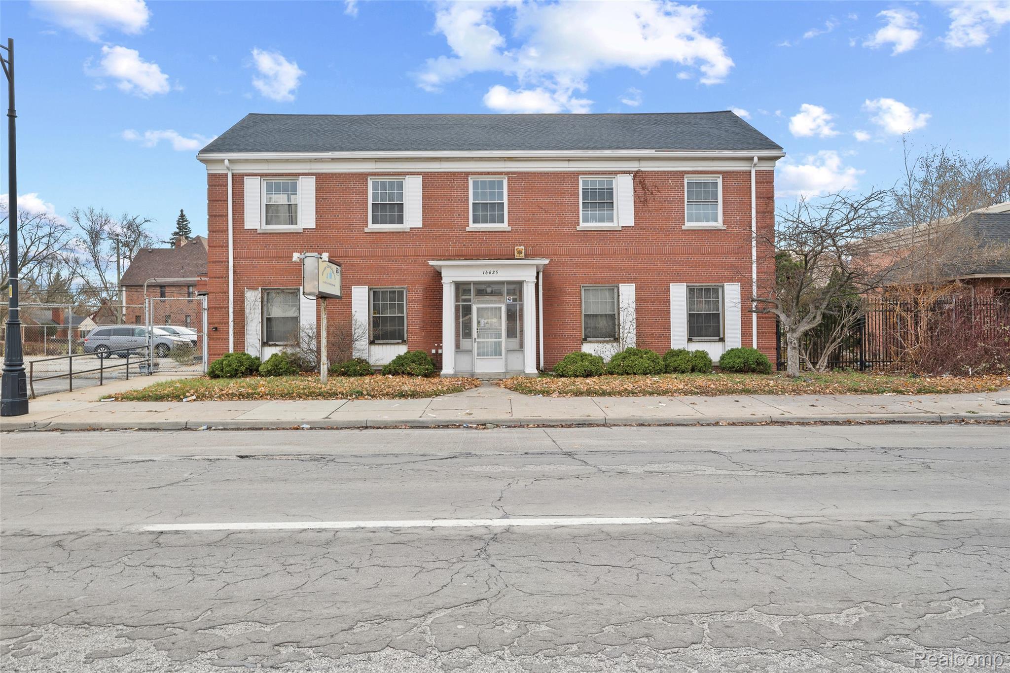 16625 Grand River Ave, Detroit, MI 48204