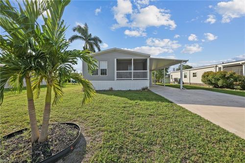 1747 Beverly Dr, NAPLES, FL, 34114-3971 | Card Image
