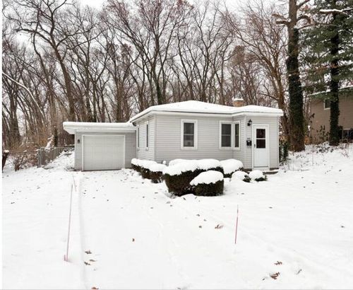 942 Oakcrest St Sw, Wyoming, MI, 49509-3912 | Card Image