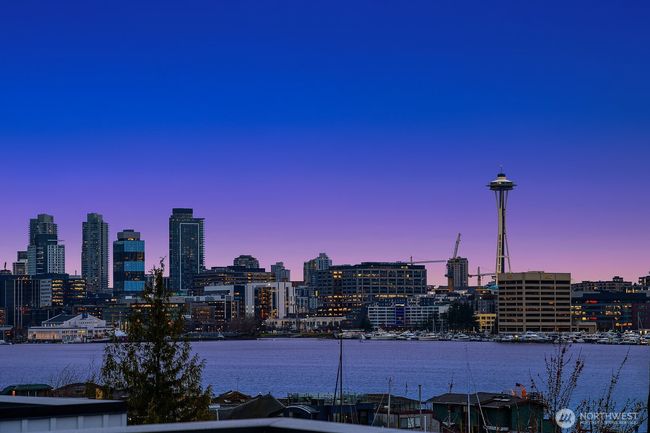 B - 2236 Fairview Ave E, Townhouse with 3 bedrooms, 4 bathrooms and null parking in Seattle WA | Image 18
