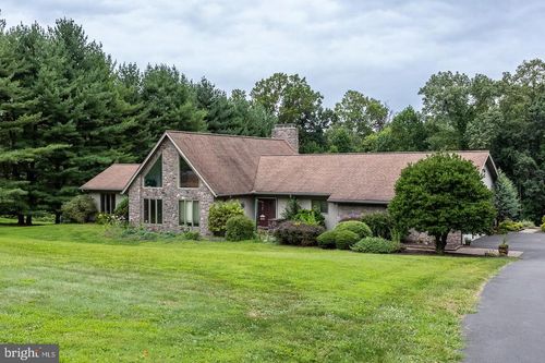 841 Cadmus Rd, POTTSTOWN, PA, 19465-8415 | Card Image