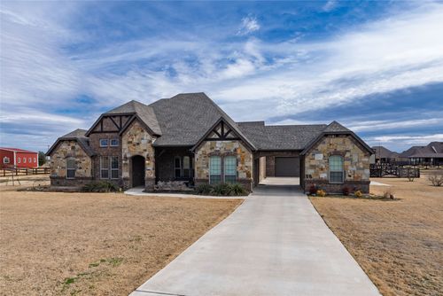 9111 Iron Mountain Trl, Justin, TX, 76247-1410 | Card Image