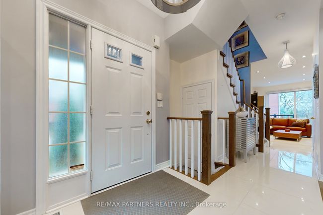 25 Crispin Crt, House other with 4 bedrooms, 4 bathrooms and 4 parking in Markham ON | Image 23