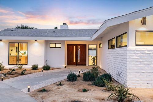 1975 E Mark Leslie Dr, Palm Springs, CA, 92264-8624 | Card Image