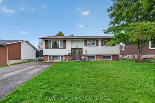 694 High Gate Park Dr, Kingston, ON, K7M5Z9 | Card Image