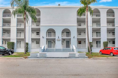 apt-304-7981 S French Dr, Pembroke Pines, FL, 33024-6865 | Card Image