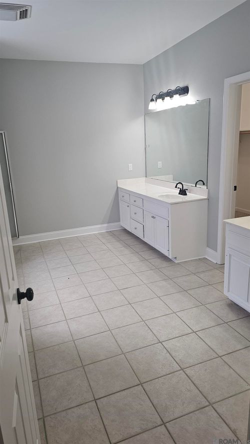 35891 Wilmington Ave, Denham Springs, LA, 70706 | Card Image
