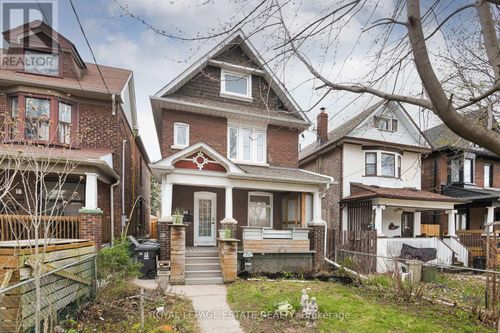 upper-34 Barrington Avenue, Toronto (East End-Danforth), ON, M4C4Y7 | Card Image