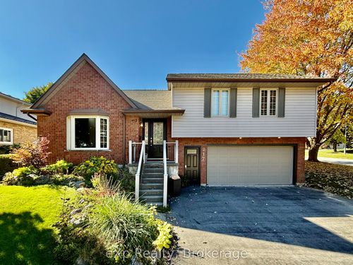 217 Thomas St, Walkerton, ON, N0G2V0 | Card Image