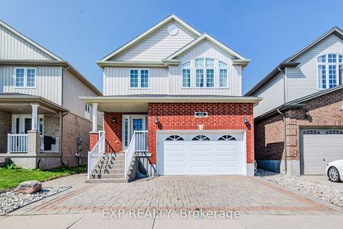 124 Udvari Crescent, Kitchener, ON, N2N3P6 | Card Image