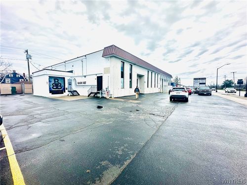3527 Harlem Rd, Cheektowaga, NY, 14225-1552 | Card Image