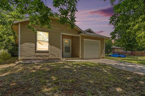 524 E Grant Ave, Guthrie, OK, 73044-5113 | Card Image