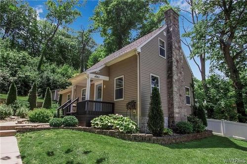 4961 Creek Road Ext, Lewiston, NY, 14092-1838 | Card Image