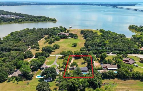 324 S Shady Shores Rd, Shady Shores, TX, 76208-5216 | Card Image