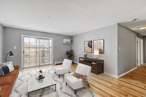 apt-345-147 W Elk Trl, Carol Stream, IL, 60188-9328 | Card Image