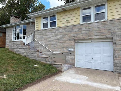 414 S Westgate Ave, Jacksonville, IL, 62650-2641 | Card Image