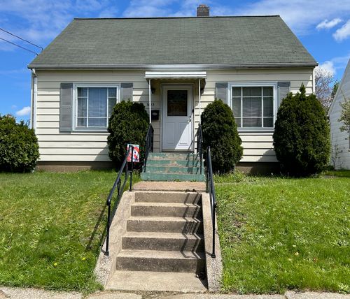 3013 Marvin Ave, Erie, PA, 16504-1135 | Card Image