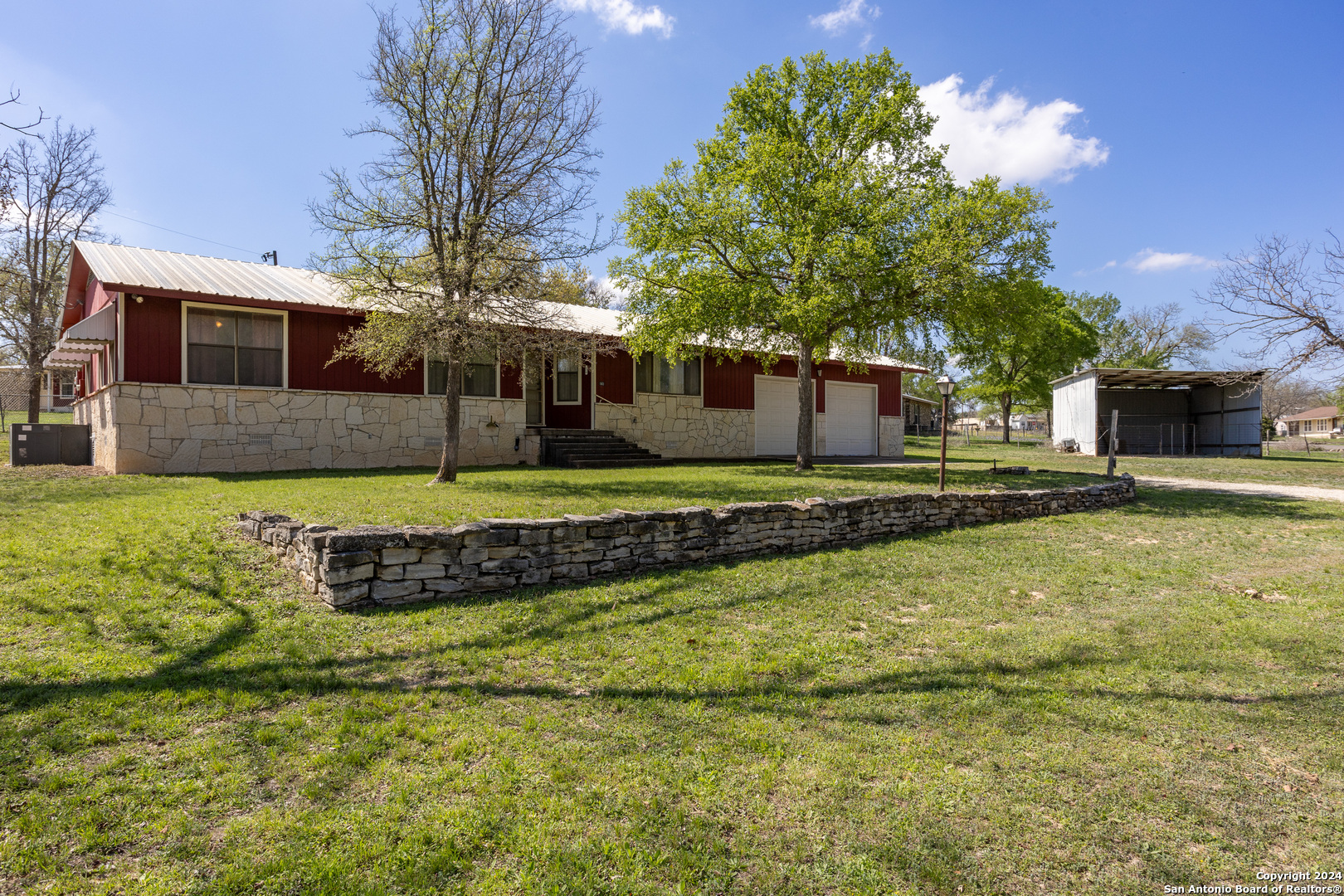 Manor Dr, Comfort, TX 78013
