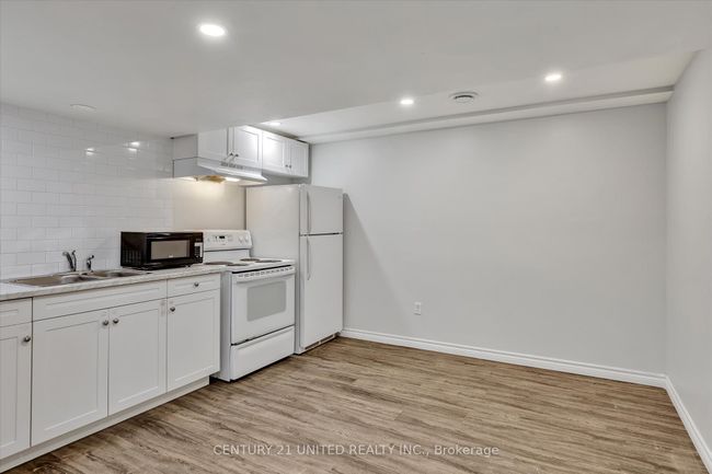 686 Corrigan Cres, House other with 4 bedrooms, 2 bathrooms and 4 parking in Peterborough ON | Image 30