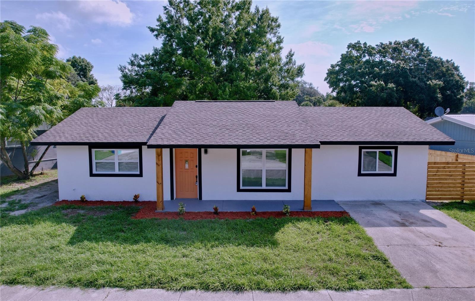 Billy Direct Ln, Lutz, FL 33559