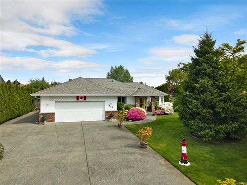 658 Windsor Pl, Campbell River, BC, V9W7Y6 | Card Image