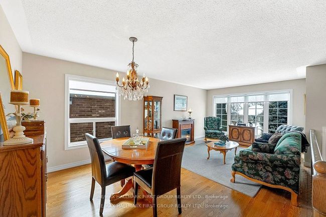1047 Interlake Dr, House other with 5 bedrooms, 3 bathrooms and 4 parking in Oshawa ON | Image 8