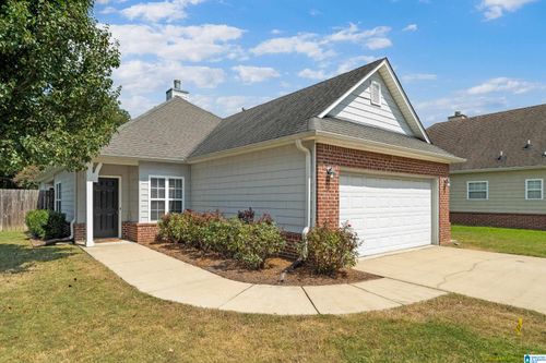 460 Holland Lakes Dr N, Pelham, AL, 35124-3969 | Card Image