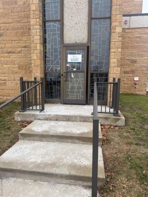 609 E 5th Ave, Flint, MI, 48503-1503 | Card Image