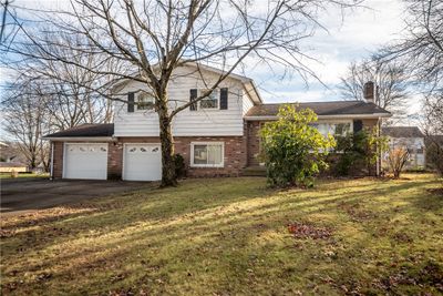 4850 Whippoorwill Dr, House other with 3 bedrooms, 2 bathrooms and 2 parking in Hermitage PA | Image 1