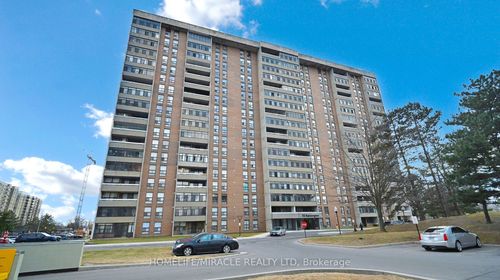 1112-15 Kensington Rd, Brampton, ON, L6T3W2 | Card Image