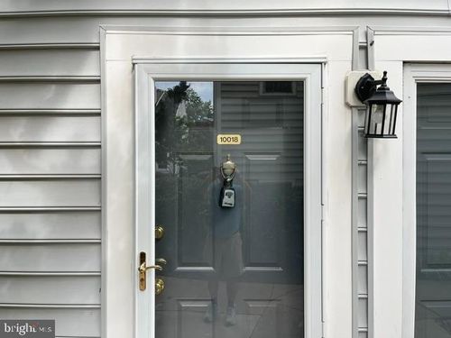 10018-10018 Oakton Terrace Rd, OAKTON, VA, 22124-2937 | Card Image