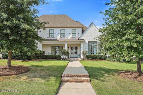 340 Lake Village Dr, Madison, MS, 39110-6589 | Card Image