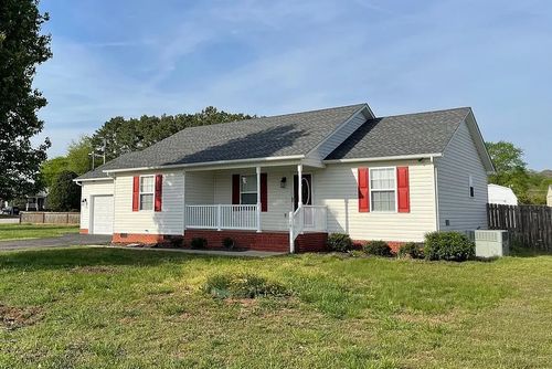 1610 Robert Rd, Columbia, TN, 38401-5426 | Card Image