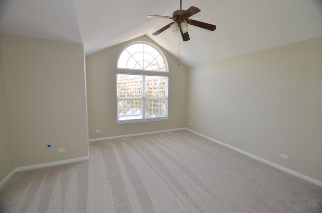 1211 Townes Cir, Townhouse with 3 bedrooms, 4 bathrooms and 2 parking in Aurora IL | Image 32