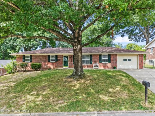 709 Geneva St, Jefferson City, MO, 65109-0635 | Card Image
