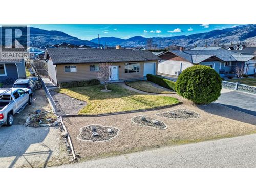 5883 Fairview Pl, Oliver, BC, V0H1T1 | Card Image
