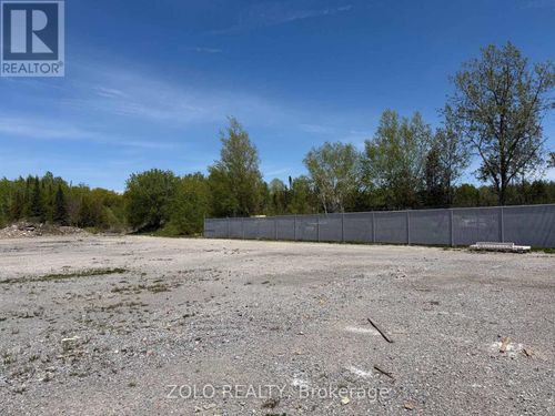 3440 Davis Dr, East Gwillimbury, ON, L9N0L5 | Card Image