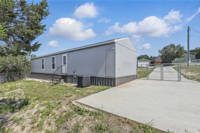 1010 Hopi Ct, House other with 2 bedrooms, 2 bathrooms and null parking in Granbury TX | Image 17